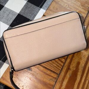 Kate Spade Light Pink Wallet with Zipper and Tassel